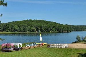 Beach on Devine Lake